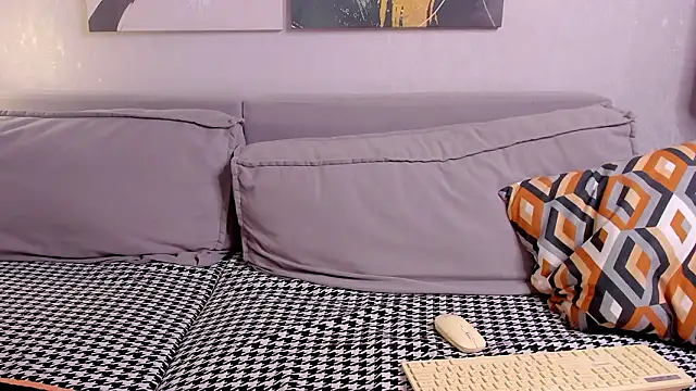 PuddingPantie online show from March 8, 2:43 pm