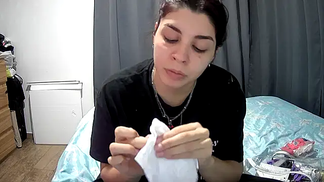 violetazein7 online show from May 27, 8:39 pm