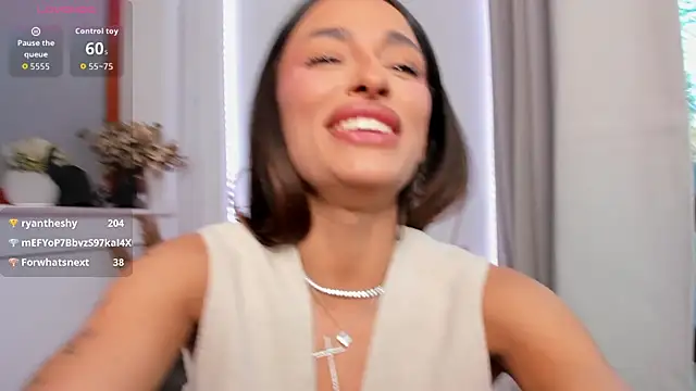 EvaK  online show from April 9, 4:48 am