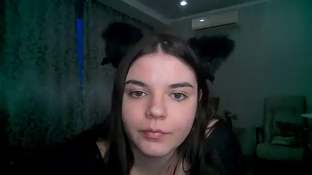 VictoriaPricee online show from March 26, 3:25 pm