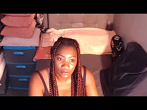 alanalaurent15 online show from February 12, 8:16 am