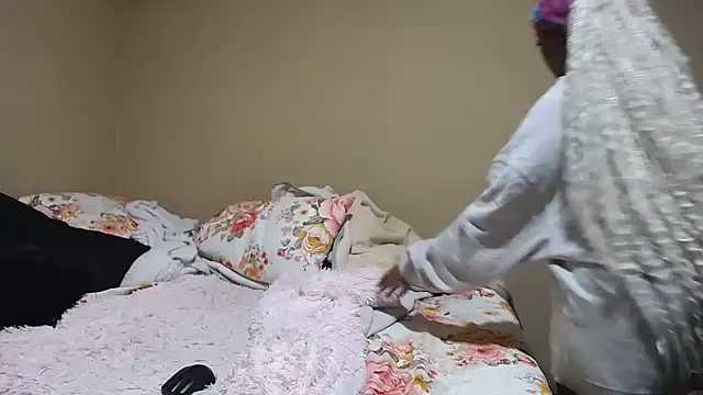 KinkyPxx online show from April 9, 5:51 pm