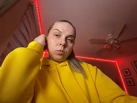 i love iva online show from March 3, 2:45 pm