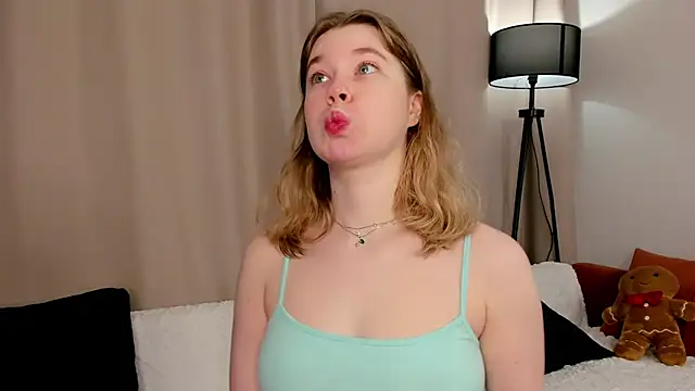 MaraaSwan online show from April 11, 1:44 am