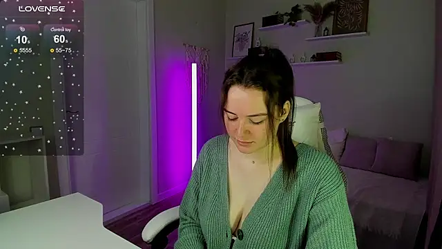 Laura CollinsS online show from June 15, 1:06 am