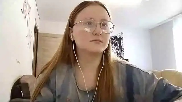 AnikaLipps online show from March 2, 2:13 pm