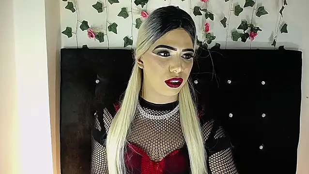 Kristal Queen01 online show from March 25, 7:00 am