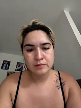 violet-grey online show from April 13, 2:18 pm