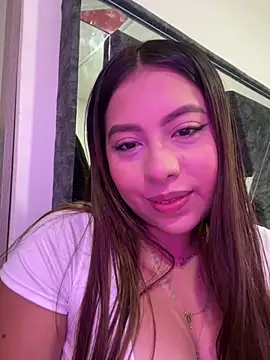 Emiily joee  online show from July 18, 3:32 am
