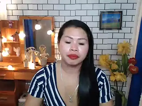 LovelyJessaXX online show from February 23, 3:33 pm