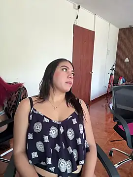 Luna rousse26 online show from March 20, 12:54 pm