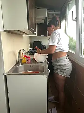 MonikaXXX05 online show from June 23, 5:22 pm