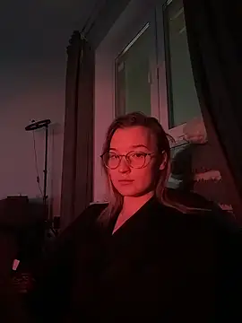 EmmaTurners online show from February 20, 6:42 pm