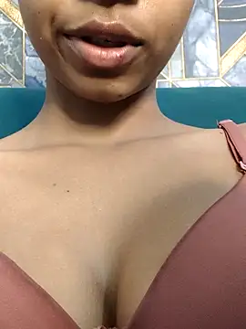 Rani1993 online show from April 24, 8:22 pm