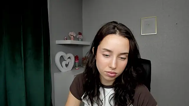 AdeleSolo online show from June 4, 5:34 am