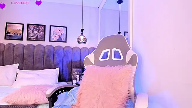 Bella  Peach online show from April 15, 3:29 am