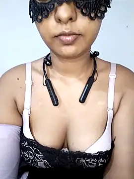 ASHANYA JAYASOORIYA online show from April 16, 7:41 am