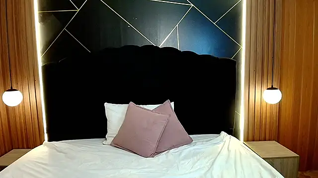 MoriahStorm online show from February 24, 12:59 pm