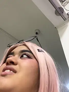 AnniJones online show from April 11, 6:30 am