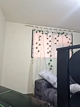 Miiia a online show from March 16, 8:35 pm