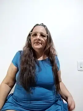 Noemipopi online show from June 11, 9:00 pm