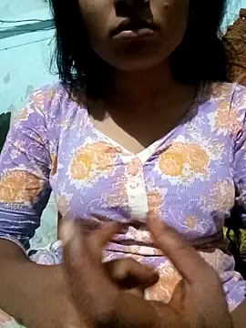 BreezySexyGirl69 online show from March 15, 2:19 pm