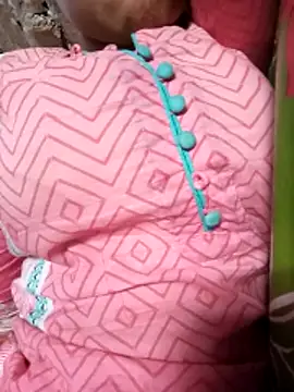 BreezySexyGirl69 online show from April 7, 7:32 am