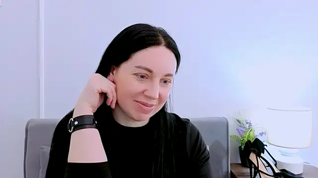 MiaFair online show from April 1, 3:31 pm