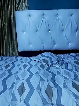 karimbrunette online show from March 19, 11:53 pm