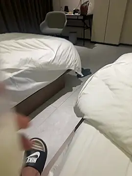 zhuendong000001 online show from April 19, 1:55 pm