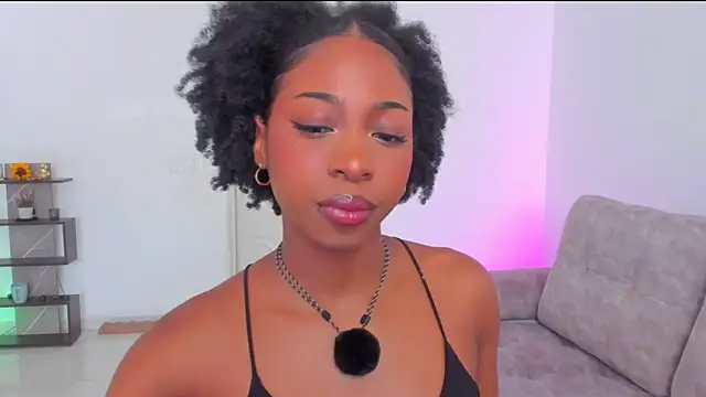 amatiisturr online show from February 22, 9:05 pm