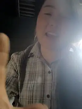 MayEva ly online show from March 3, 3:23 am