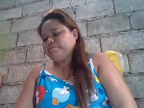 sweetlyn31 online show from August 3, 2:26 am