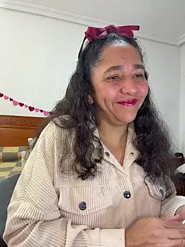 CrystalIvy online show from March 12, 8:17 am