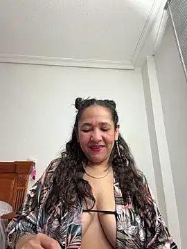 CrystalIvy online show from February 23, 6:14 am