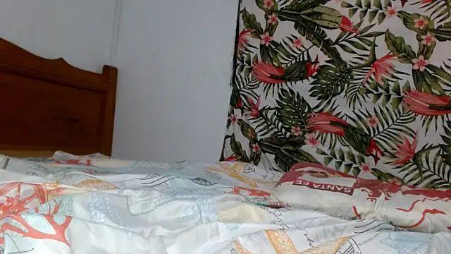 smallvioleta69 online show from February 27, 6:52 pm