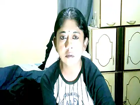IndianPleasures21 online show from June 6, 1:23 am
