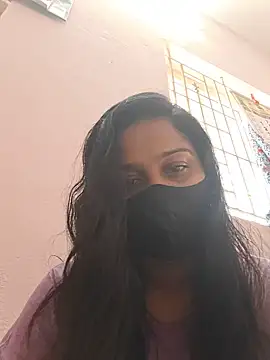 Shaliniqueen online show from June 25, 6:40 am