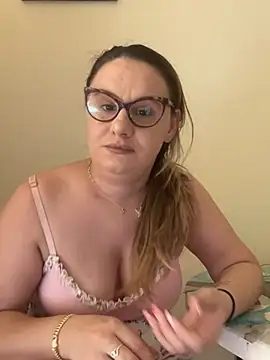 Ella Brazyl online show from March 9, 10:29 am