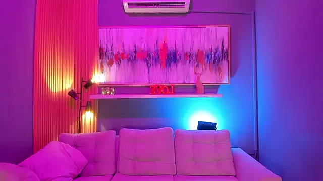 janinne lu online show from March 12, 11:24 am