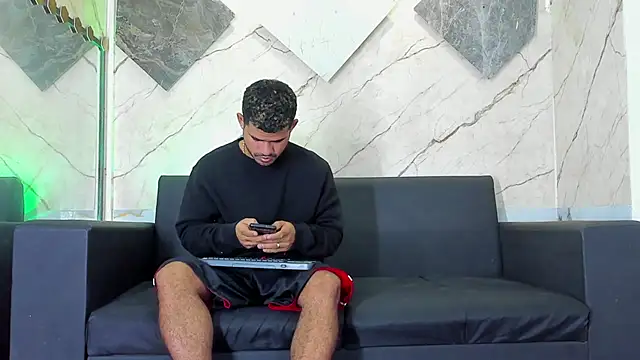 Latins on fire online show from April 9, 11:26 am