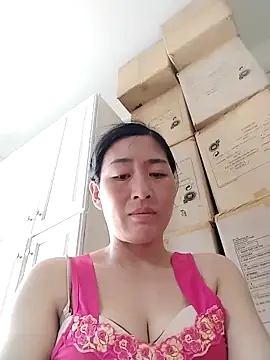 lris-Beauty77 online show from March 2, 7:15 am