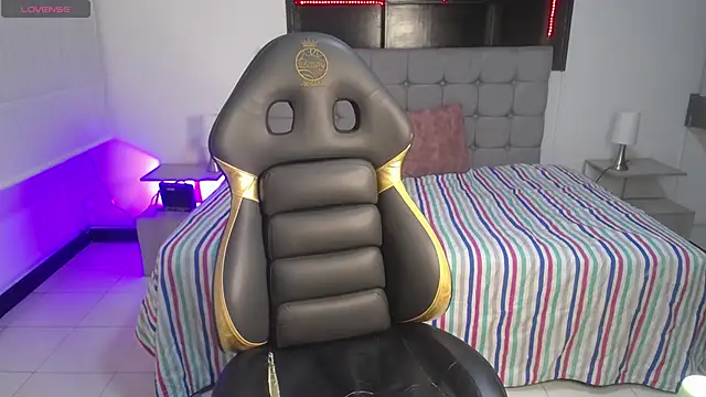 Wendy 1  online show from March 27, 3:52 am