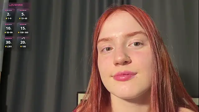 lunarora online show from April 27, 5:32 pm