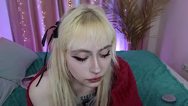 rraffaellka online show from May 29, 2:31 am