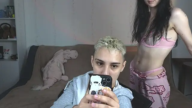 LuxuryLoverss online show from May 31, 11:27 am