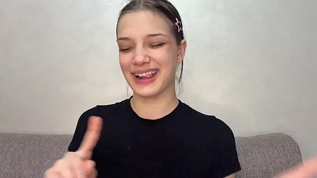 Carolini i online show from April 1, 6:27 pm