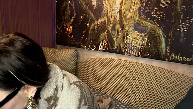 Jennifer Hilton online show from March 2, 11:17 am