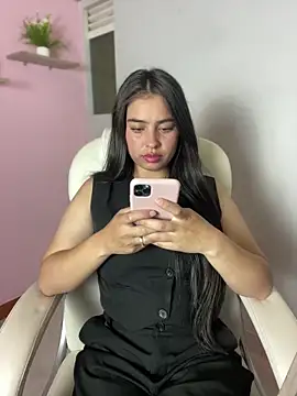 I Valentina online show from March 31, 5:18 am