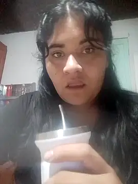 Orianamzn21 online show from March 15, 5:09 am